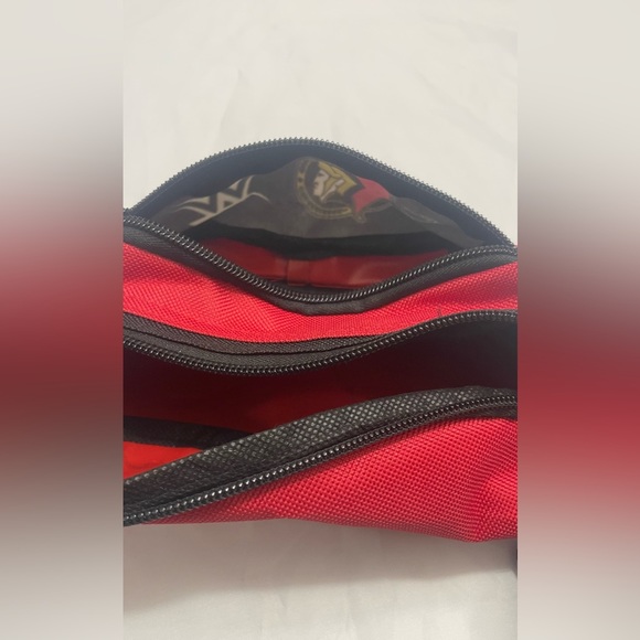 Ottawa Senators WWE Wrestling Fanny Pack Waist Belt Bag - Picture 2 of 3